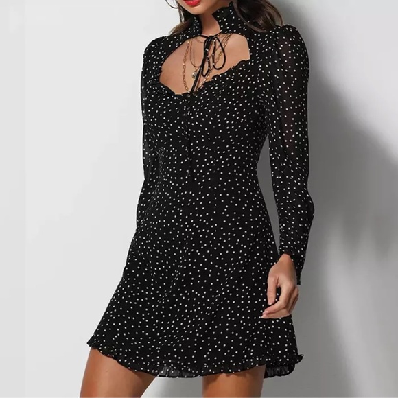 🔹New🔹Polka Dot Mini Dress - Picture 2 of 6